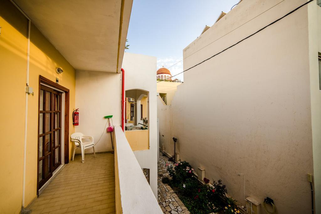 Erato Hotel Apartments Rethymno  Exterior photo