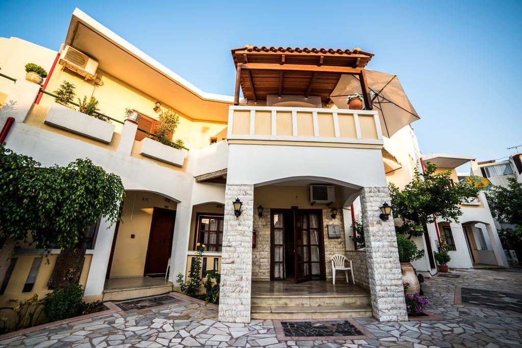 Erato Hotel Apartments Rethymno  Exterior photo