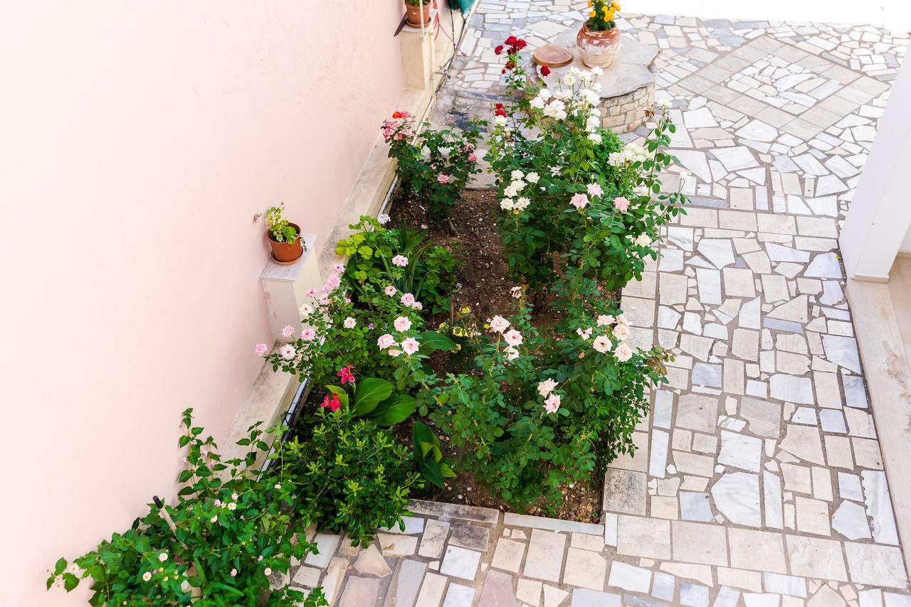 Erato Hotel Apartments Rethymno  Exterior photo